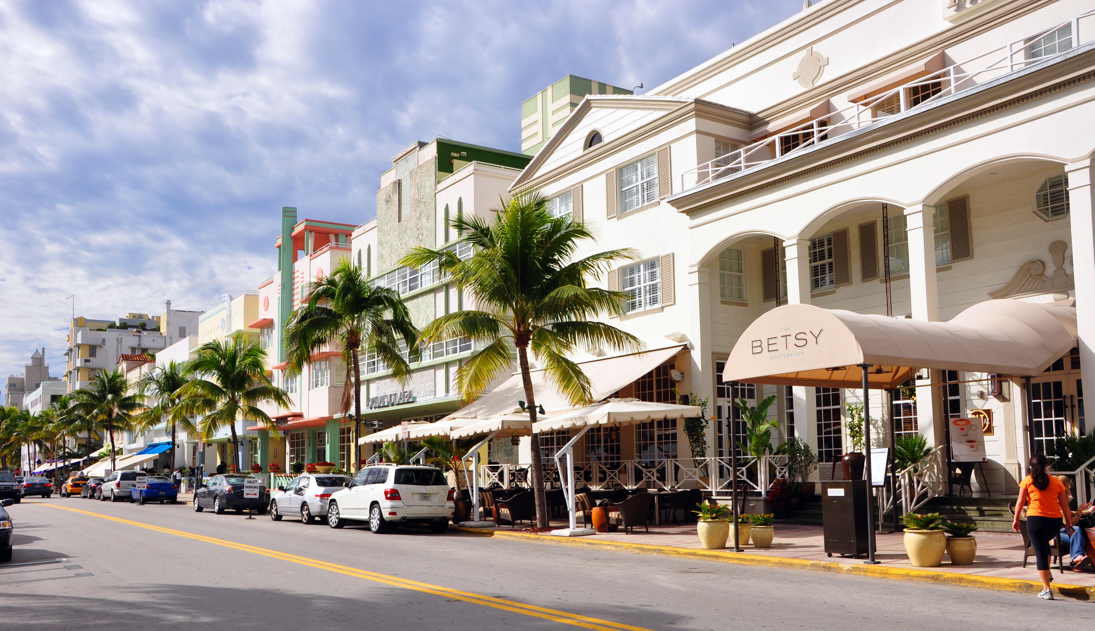 Art Deco hotels along Ocean Drive in Miami Beach